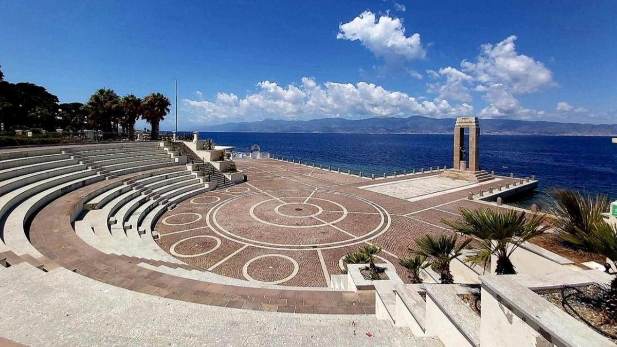 B&B Green Stazione Centrale E Centro Reggio di Calabria Zewnętrze zdjęcie
